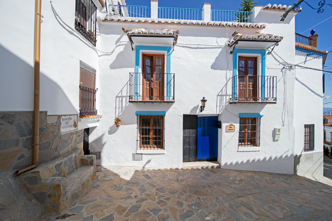 Discover Comares, the balcony of La Axarquía