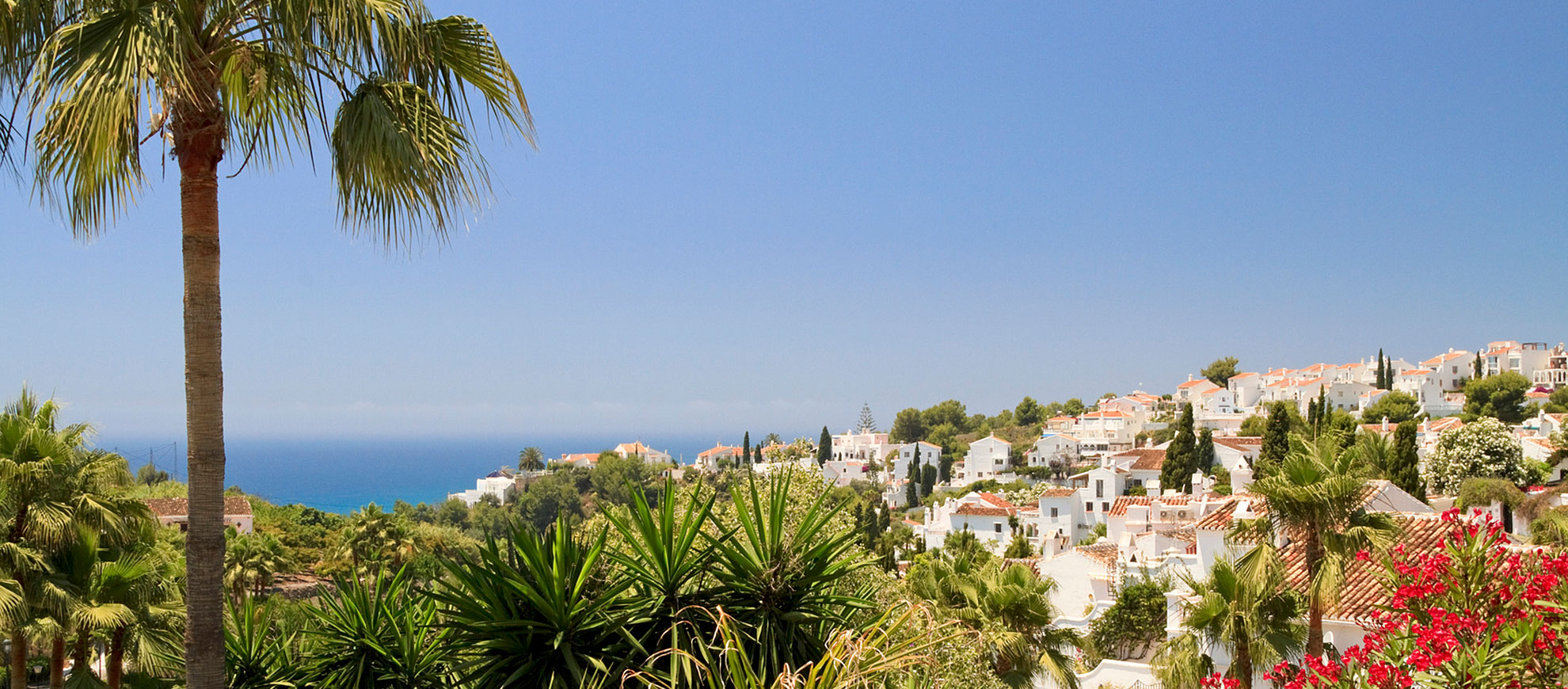 Panorámica de Nerja - Andalucía Simple